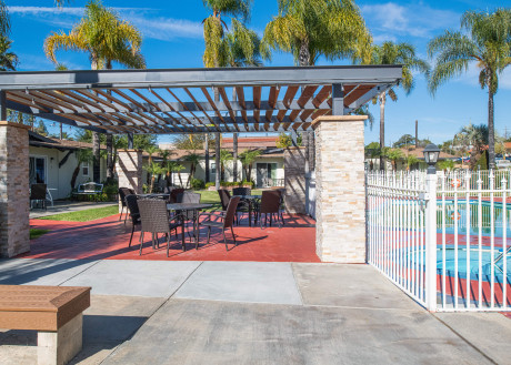 Welcome to Fallbrook Country Inn - Exterior View